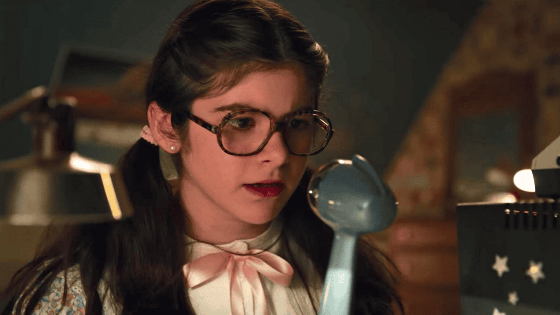 The NeverEnding Story Drew An 800% Increase In Viewership After Stranger Things 3 - Stranger Things The NeverEnding Story